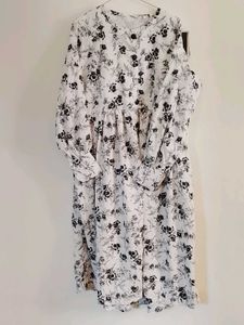 B&W FLORAL KURTA SET