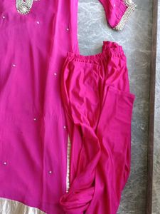 Beautiful Pink Embellished Kurta