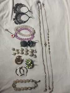 set of 12 jewelleries🙌
