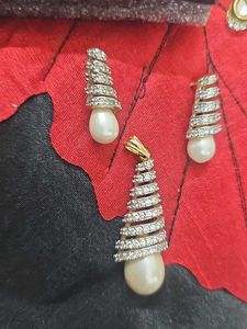Combo 2 sets of Pendant & Earrin