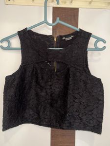 Chic Black Cutout Crop Top