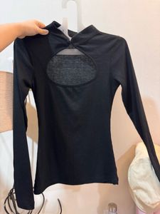 SSS ribbed long sleeve cutout top