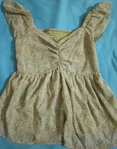 Pretty Floral Top (Peplum)