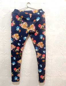 💥 Price Drop💥New Floral Print Leggings