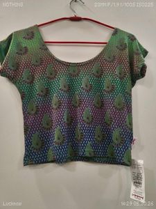 Vibrant Paisley Print Crop Top