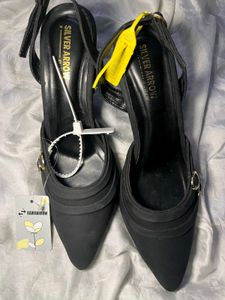 Elegant Black Slingback Heels