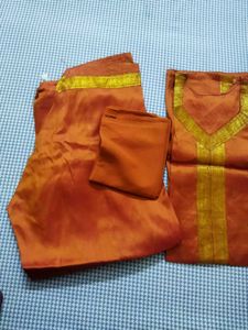 Selling Silk Salwar Kameez Chunni Set In ₹1000