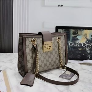 GUCCI PADLOCK SHOULDER CHAIN BAG*