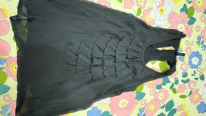 Vero Moda Elegant Black Ruffled Top