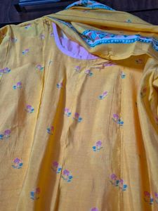 Beautiful Yellow Floral Kurta Set