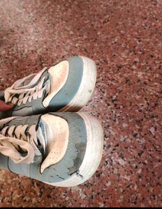 everyday sneakers for women