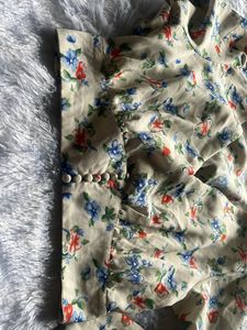 floral printed alladin sleeves cute top