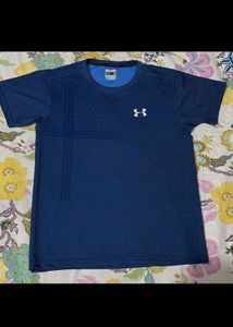 Under Armour Active wear Blue T-Shirt