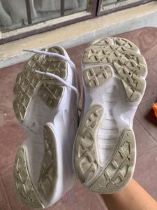 White &amp; Pink Fashion Sneakers