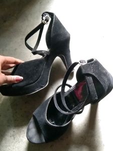 Black Solid Ankle Strap heel For Women