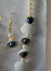 Seashell Necklace &amp; Earring Set