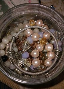 mystery jewellery jar (cute)