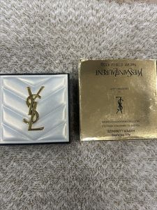 Yves Saint Laurent luminizer - 01