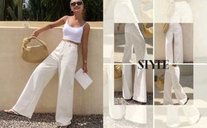 Wide Leg Jeans - Stylish &amp; Comfortable