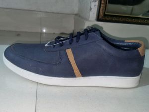 The Roadster Men Shoes. Unused. No Coins.