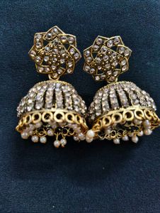 Exquisite Jhumka Earrings with Pearls