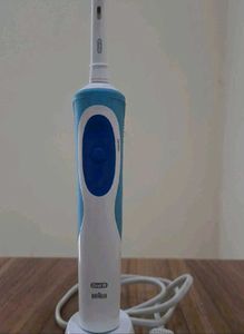 BRAUN Oral-B Vitality Electric Toothbrush