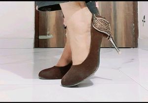 Pencil Heel Belly