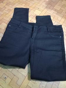 Classic Black Denim New Jeans