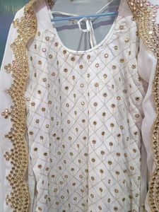Elegant White Kurta Set with Gold Embellishments