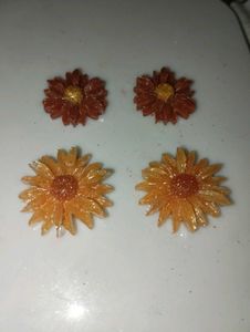 Floral Daisy Stud Earrings