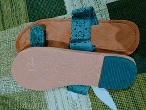 Flat Footwear
