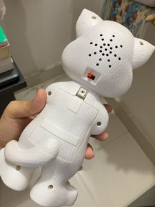 Talking Angela -talking Robot Cat