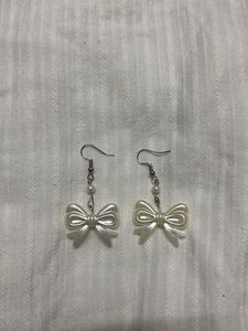 Cute Bow Pearl Earrings