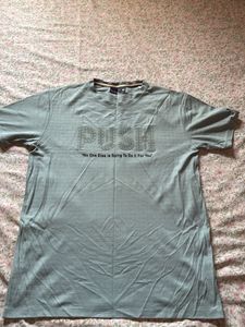 Bunch of 9 T-shirts