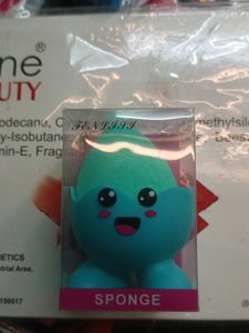 Cute Blue Makeup Sponge