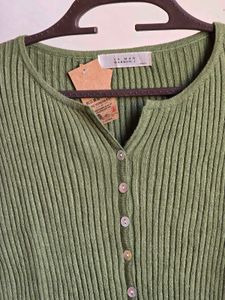 Ribbed V-Neck Button-Up Cardigan