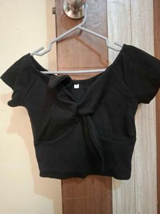 Chic Black Knot Front Crop Top