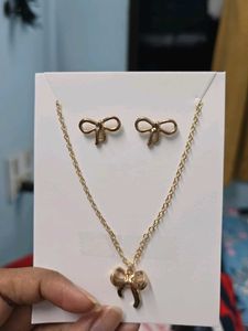 Offer _ Bow Necklace and Earrings Set