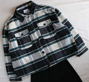 Plaid Overshirt - Stylish &amp; Cozy