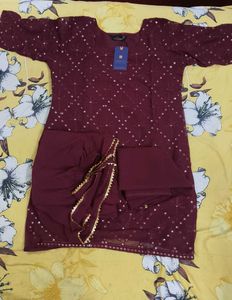 Elegant Maroon Kurta Set with Embellishments
