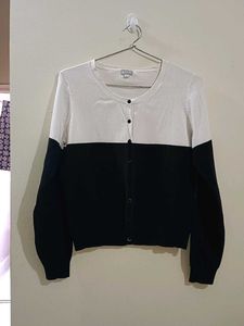Black And White Colour Sweater 🖤🤍