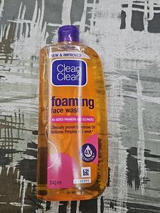 Clean & Clear Foaming Face Wash