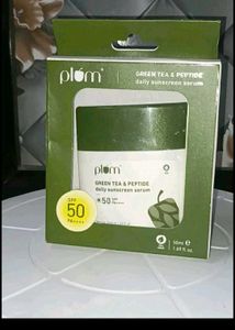 Plum Green Tea & Peptide Daily Sunscreen Serum