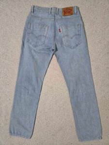 Light Wash Straight Fit Jeans