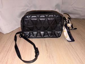 Chic Quilted Black Crossbody Bag with Scarf Accent