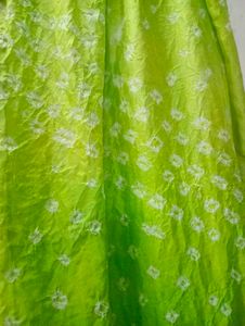 Bandhani Dupatta almost new