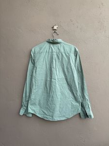 Light Green Casual Button-Down Shirt