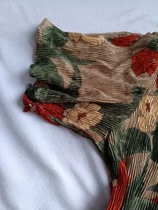 Vintage Floral Pleated Tunic Top