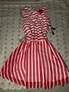 preety summer red dress