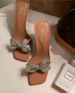 ZARA BOW HEELS